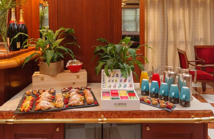 Отель"Leonardo Hotel Milan City Center 4*"