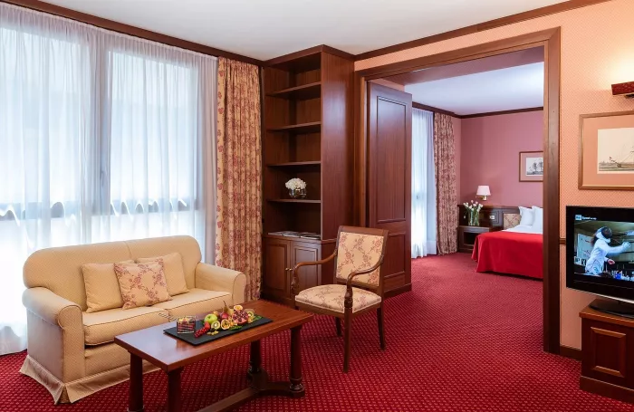 Отель"Leonardo Hotel Milan City Center 4*"