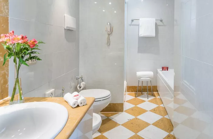 Отель"Leonardo Hotel Milan City Center 4*"