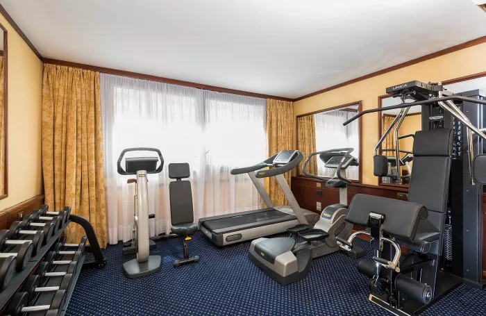 Отель"Leonardo Hotel Milan City Center 4*"