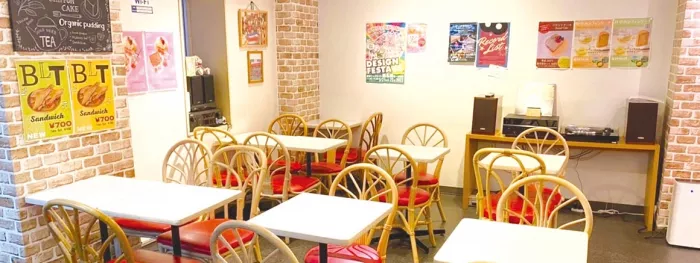 Кафе-бар - "Sakura Cafe Jimbocho"