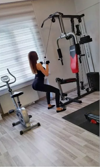 Студия пилатеса "Fit Women Club Pilates Stüdyo"