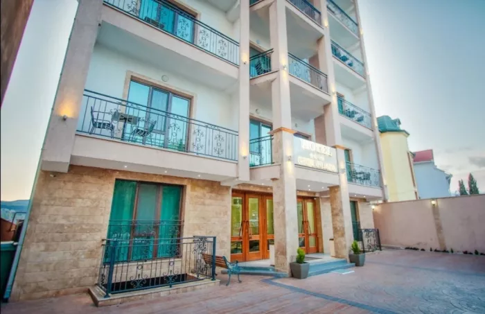 Отель "GTM PLAZA"(სასტუმრო GTM PLAZA)