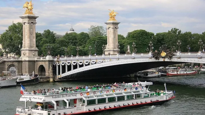 BATEAUX PARISIENS - S.E.V.P.T.E