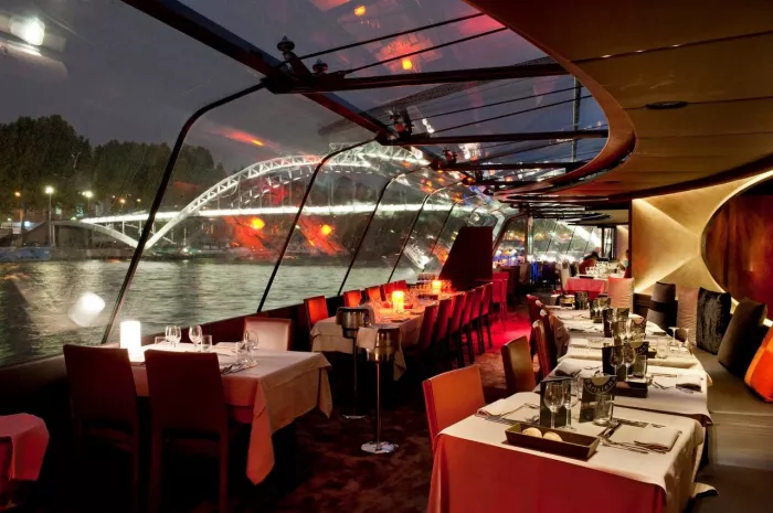 BATEAUX PARISIENS - S.E.V.P.T.E