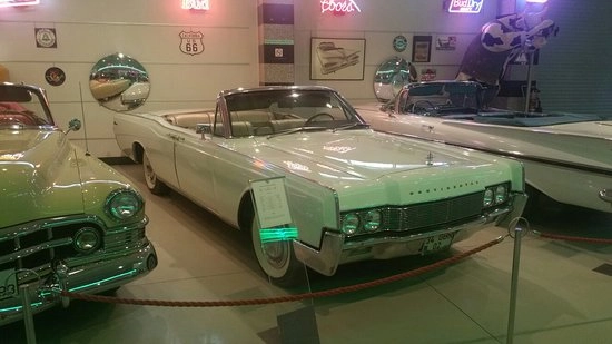  Музей автомобилей (Ural Ataman Classic Car Museum)