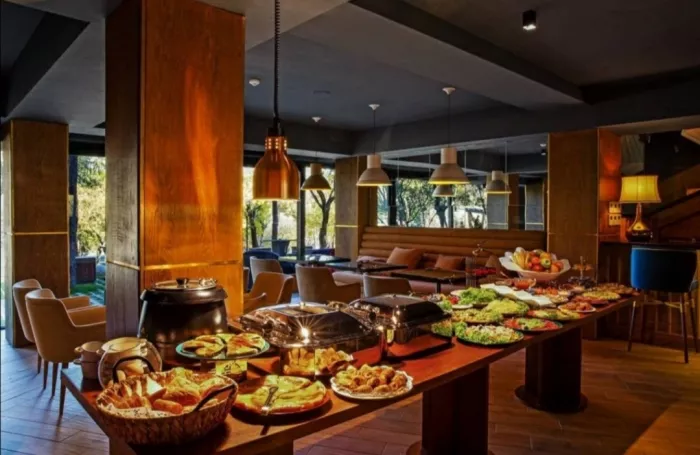 Отель "Folk Boutique Hotel" (ხალხური ბუტიკი სასტუმრო)