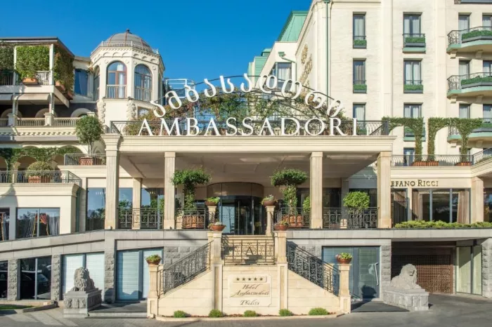 Отель "Ambassadori Tbilisi" (სასტუმრო "ელჩი თბილისი")