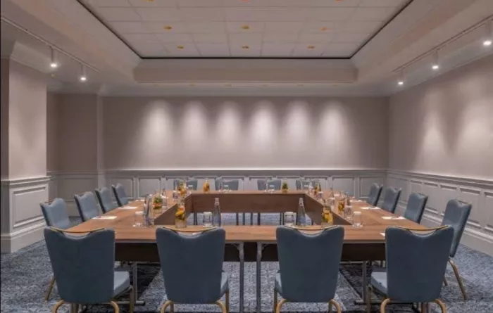 Отель "Tbilisi Marriott" (სასტუმრო "თბილისი მარიოტი")