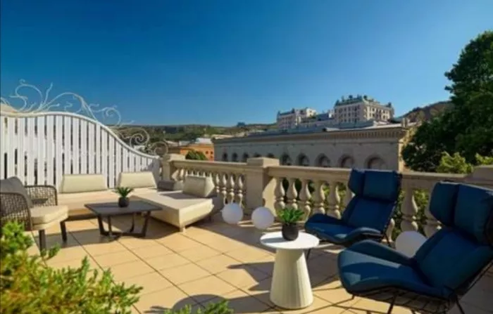 Отель "Tbilisi Marriott" (სასტუმრო "თბილისი მარიოტი")