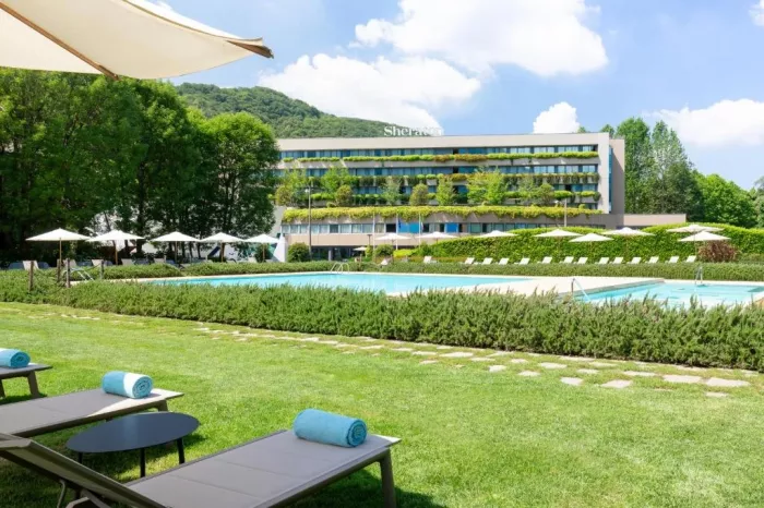 Отель "Sheraton Lake Como  "