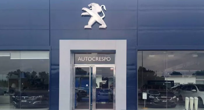 Автосалон "Peugeot Grup Marcos - Auto Crespo - Santa Faç"