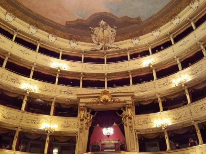 Оперный театр "Teatro Sociale"