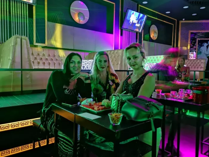 Ночной клуб "Soho Bar Club Sensation"