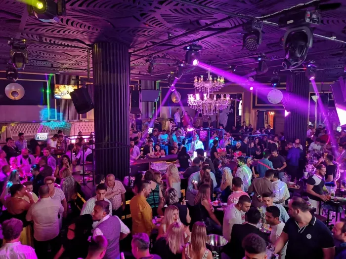Ночной клуб "Soho Bar Club Sensation"