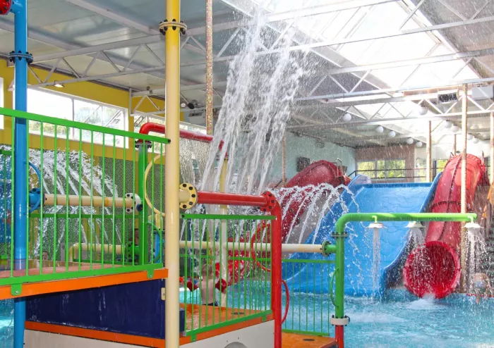 Аквапарк "Юна Aqua Life".