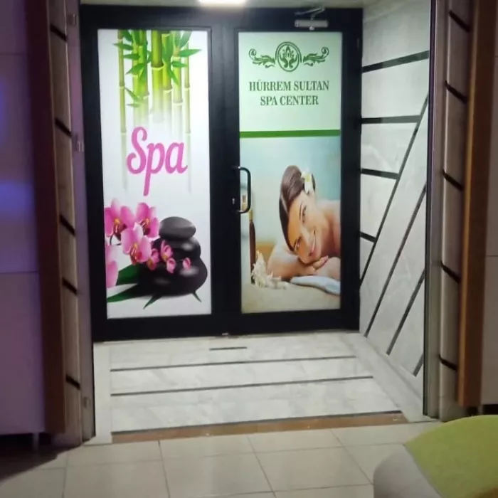 Общественная баня "Hürrem Sultan Hamam Sauna Spa Center"