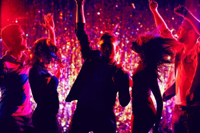 Ночной клуб "Kamyon Disco Night Club"