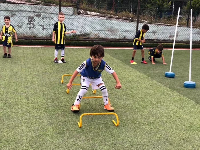 Спортивная школа "Fenerbahçe Futbol Okulu Muratpaşa"