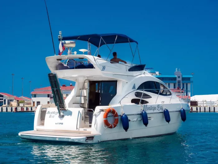 Аренда Яхты "Azimut 39".