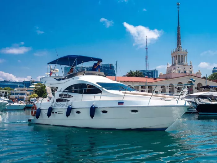 Аренда Яхты "Azimut 39".