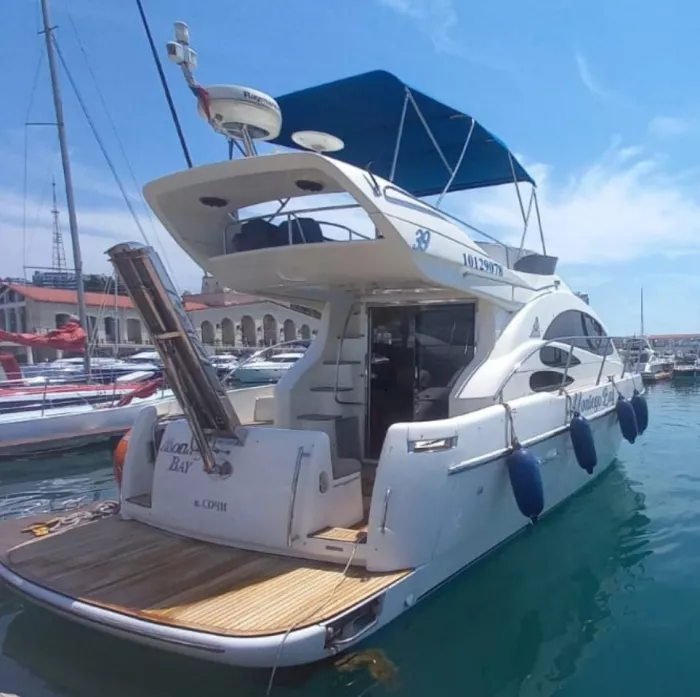 Аренда Яхты "Azimut 39".