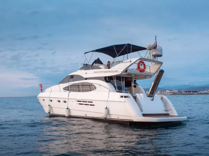 Аренда Яхты "Azimut 52".
