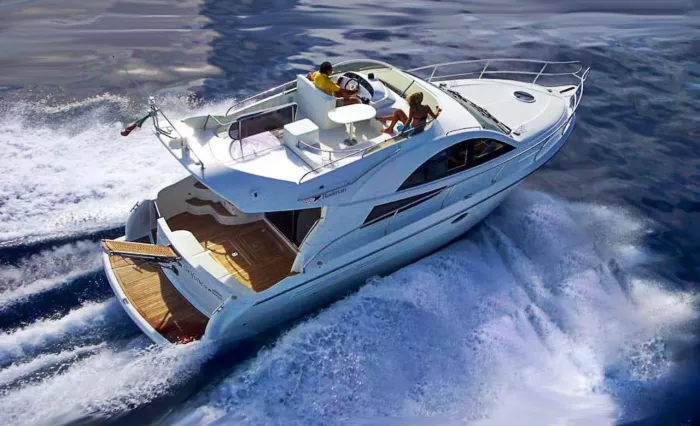 Яхта RODMAN 38 FLY