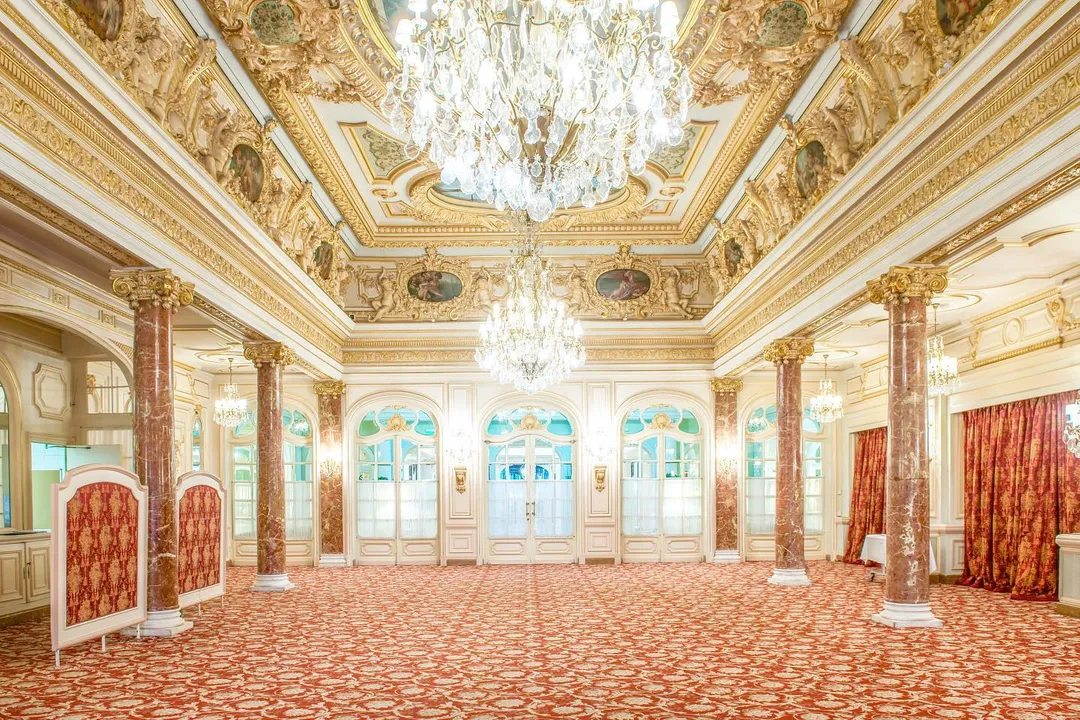 Отель 5* "Hermitage Monte-Carlo".
