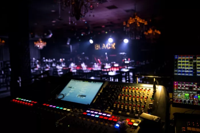 Клуб "BLACK Live Antalya"