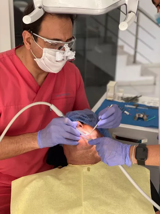 Стоматологическая клиника "DentAntalya (Oral & Dental Health Clinic)"