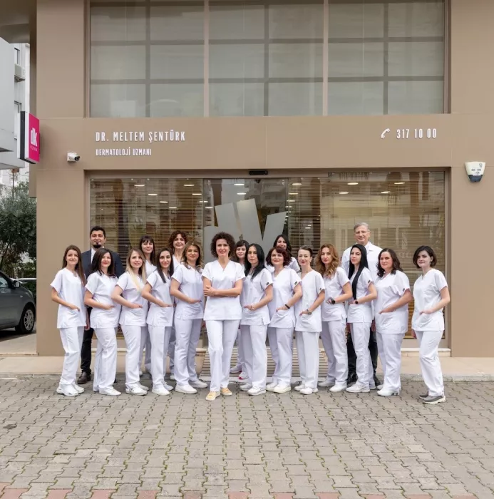 Дерматолог "DK Klinik (Dermatology and Hair Transplant Antalya)"