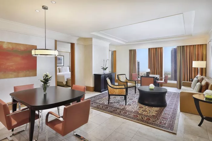 Отель "The Ritz-Carlton Executive Residences" 5*
