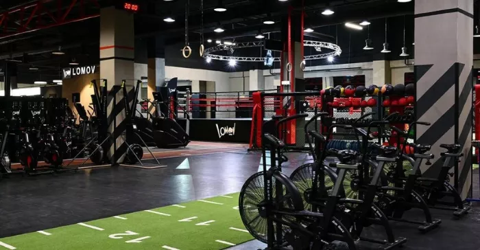 Фитнес клуб "Lomov Gym".