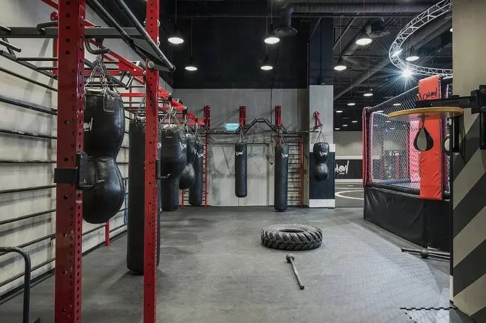 Фитнес клуб "Lomov Gym".