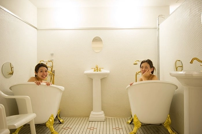 Баня на натуральных источниках - "Natural Hot Spring Thermae-Yu"
