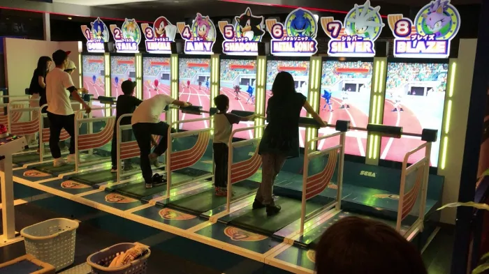 Игровой зал - "Tokyo Joypolis от SEGA"