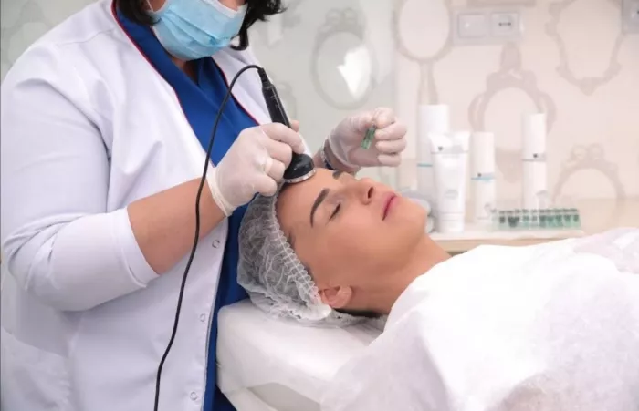 Салон красоты "Aditi Beauty Centre" (სილამაზის სალონი "ადითის სილამაზის ცენტრი")
