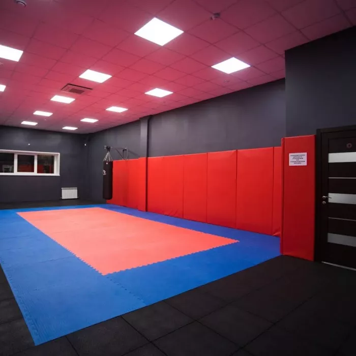 Тренажерный зал "Athletic Hall"