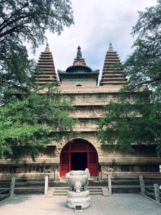 Музей «Art Museum of Stone Carvings»