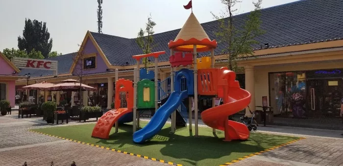 Торговый центр ,,Beijing Scitech Premium Outlet Mall’’