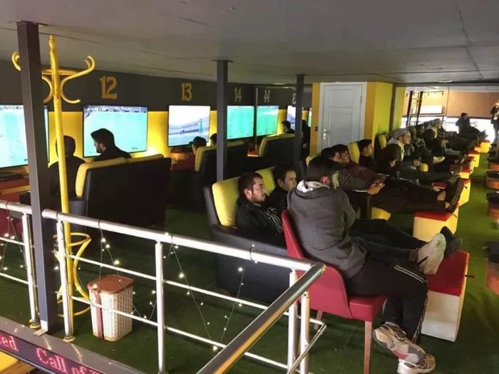 Игровая комната "The Gamer Playstation Cafe"