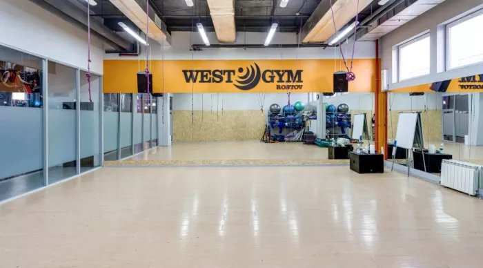 Тренажерный зал  "Patrocl Olympia Gym"