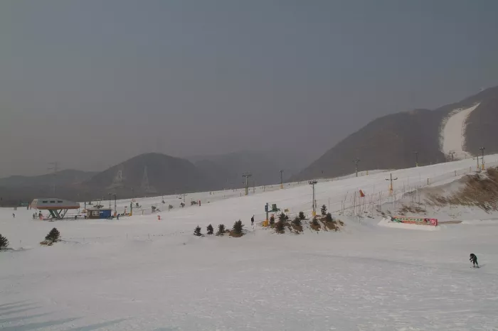 Горнолыжный курорт «Jundushan Ski»