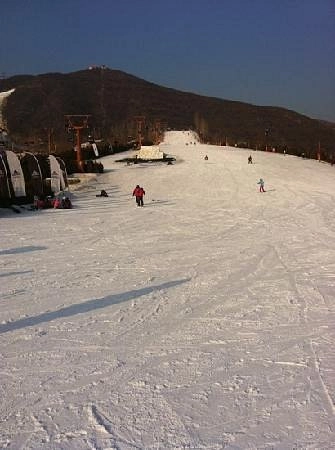 Горнолыжный курорт «Jundushan Ski»