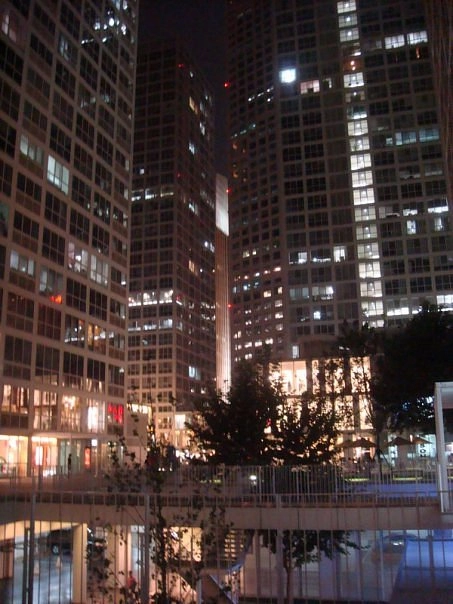 Торговый центр ,,Jianwai SOHO / SOHO China’’