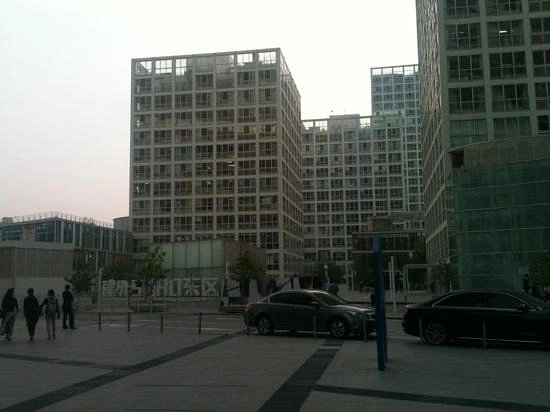 Торговый центр ,,Jianwai SOHO / SOHO China’’