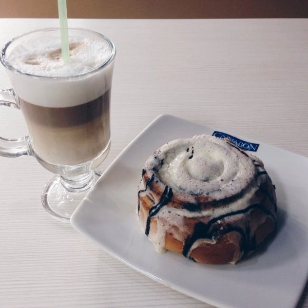 Кофейня “Cinnabon”