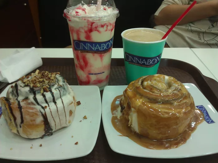 Кофейня “Cinnabon”