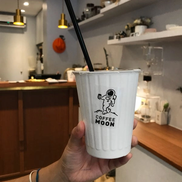 Кофейня “Coffee Moon”